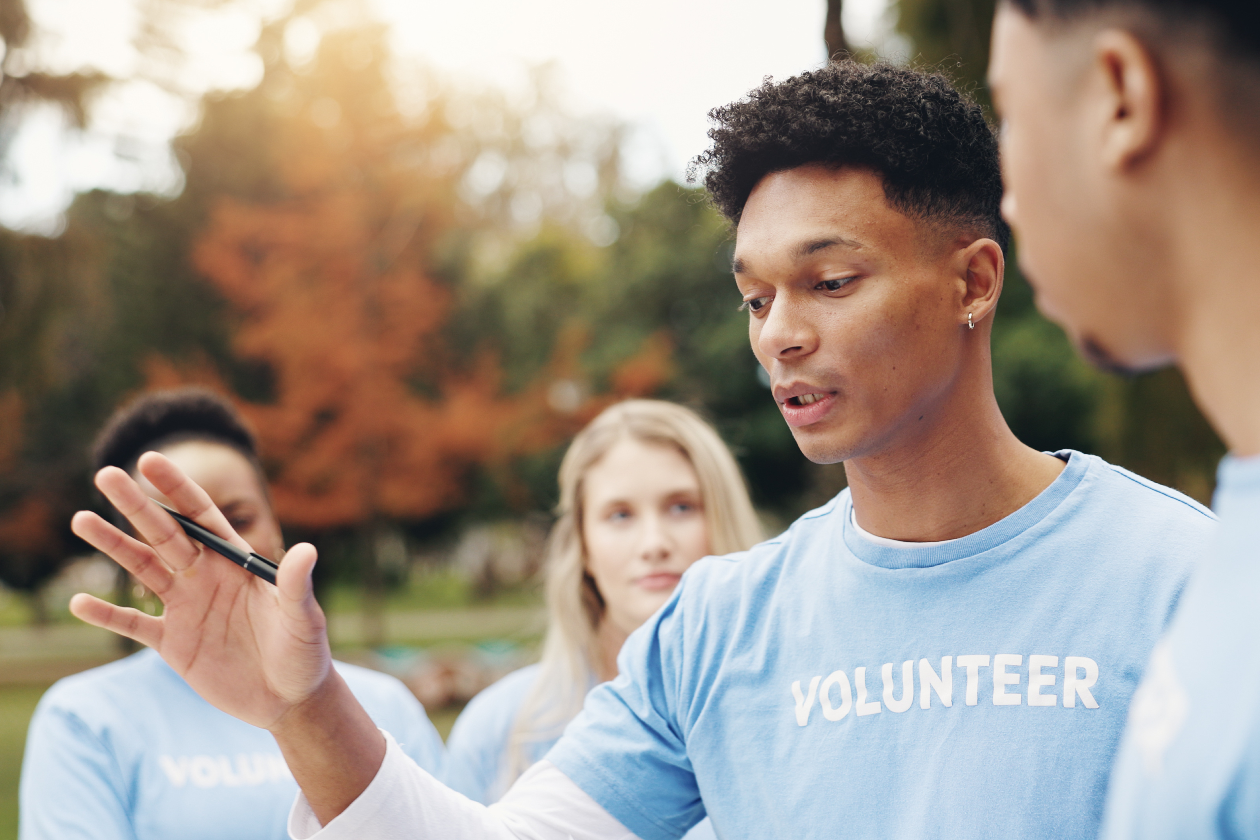 A Guide to Sustainable Volunteer Programs for Associations